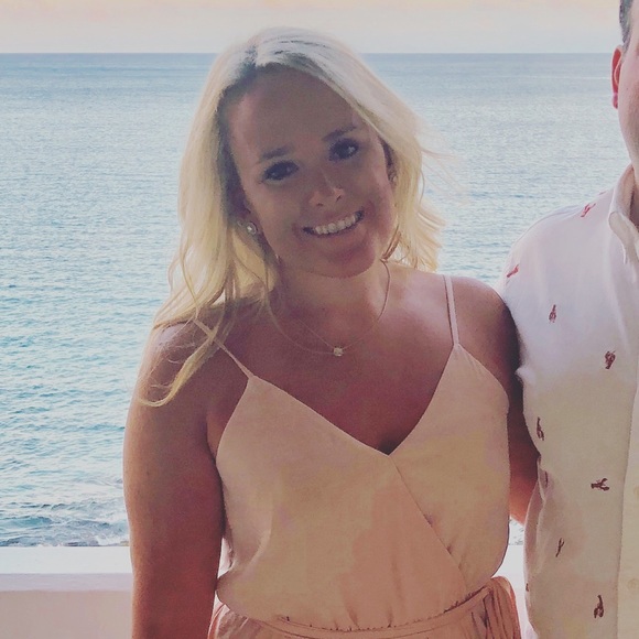 Meet your Posher, Caitlin - Picture 1 of 1